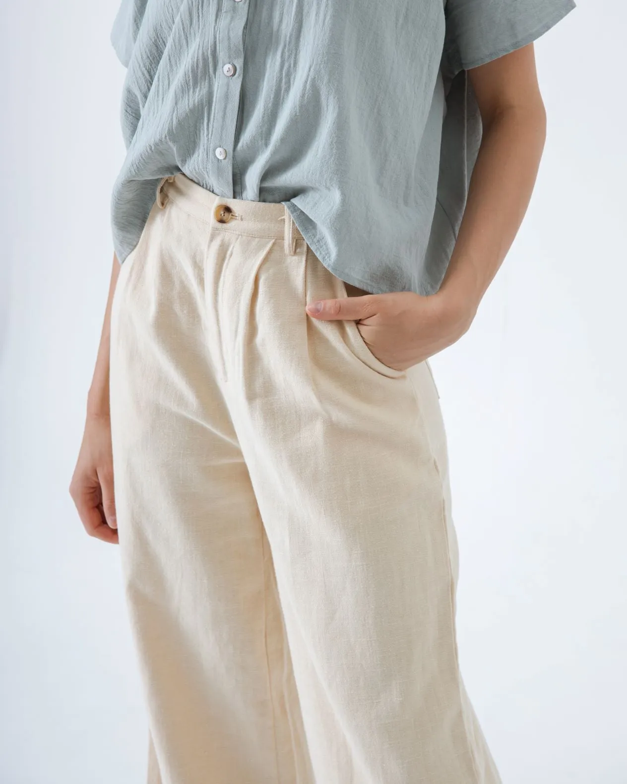 Alaia Linen Straight Cut Trousers (Beige)