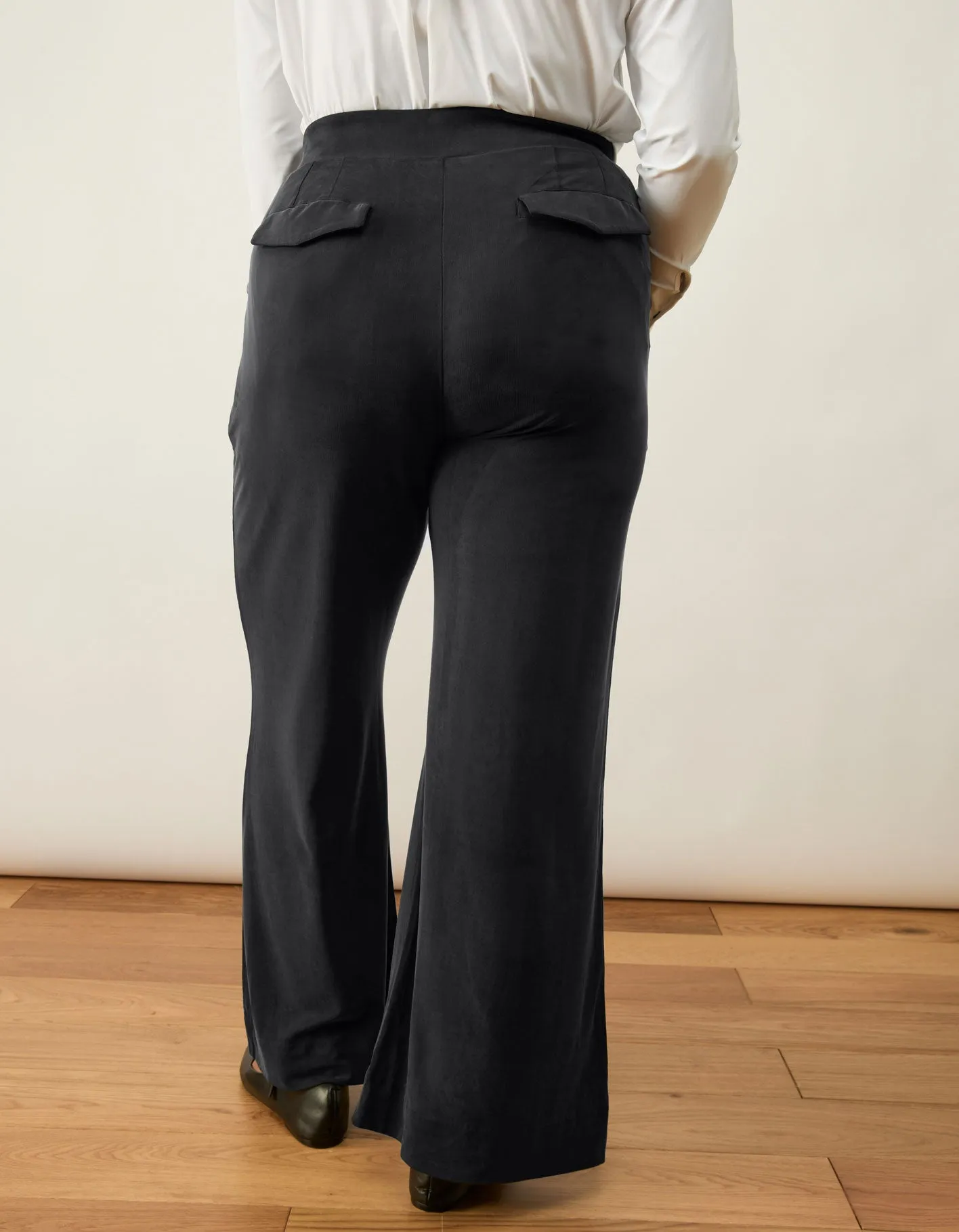 Laid Back Pleated Trousers